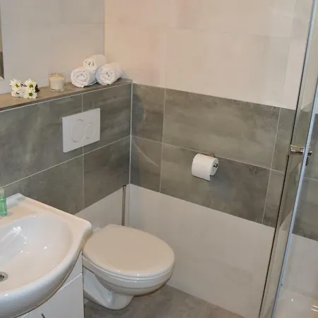 Pensjonat Lipa 3*